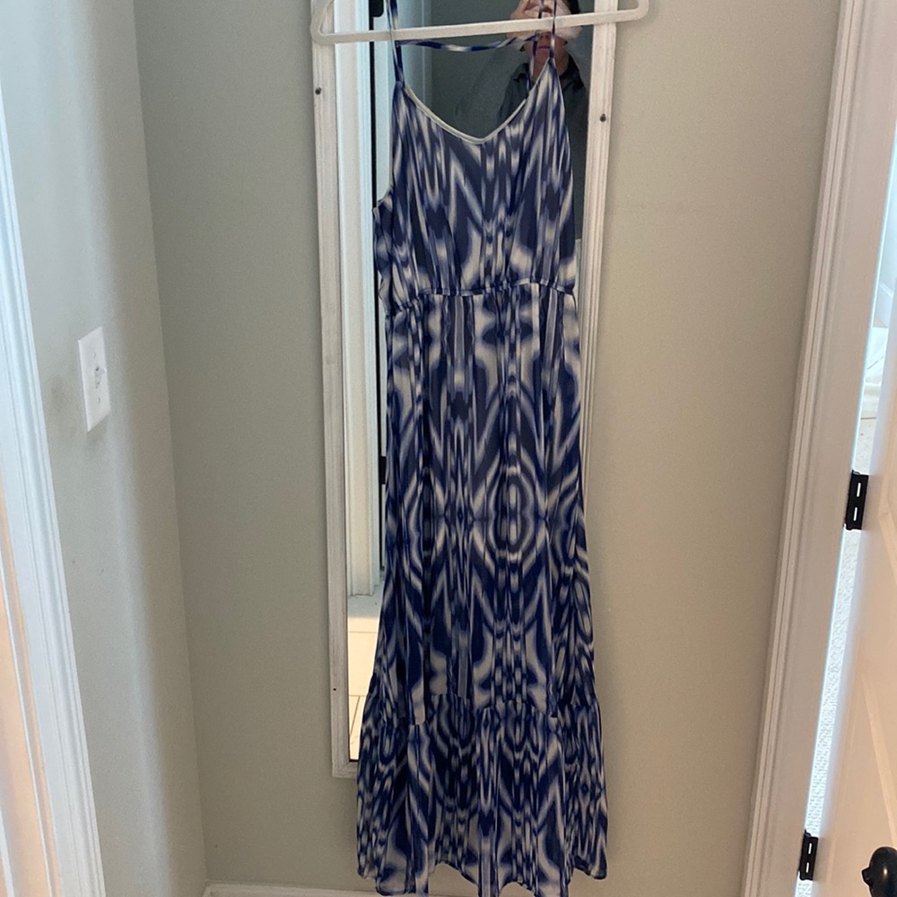 Maxi with back detail